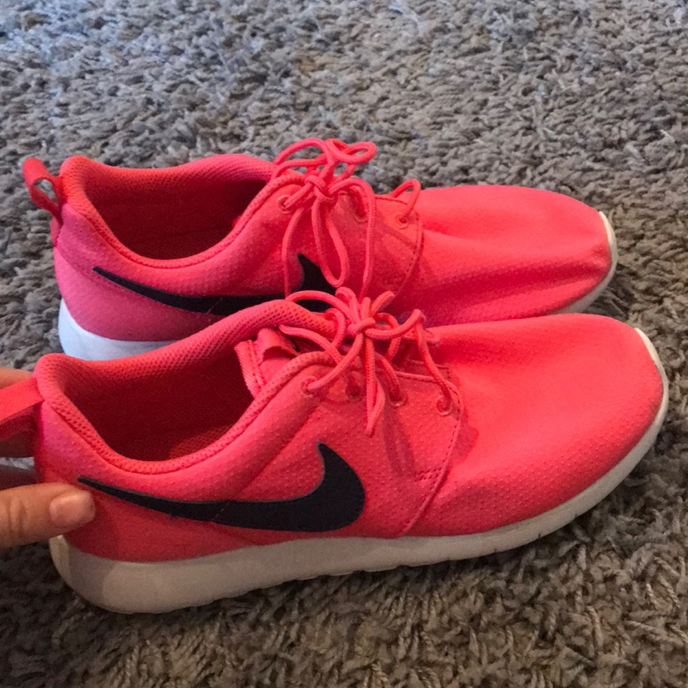 Worn twice. Brand new Nike Roshes